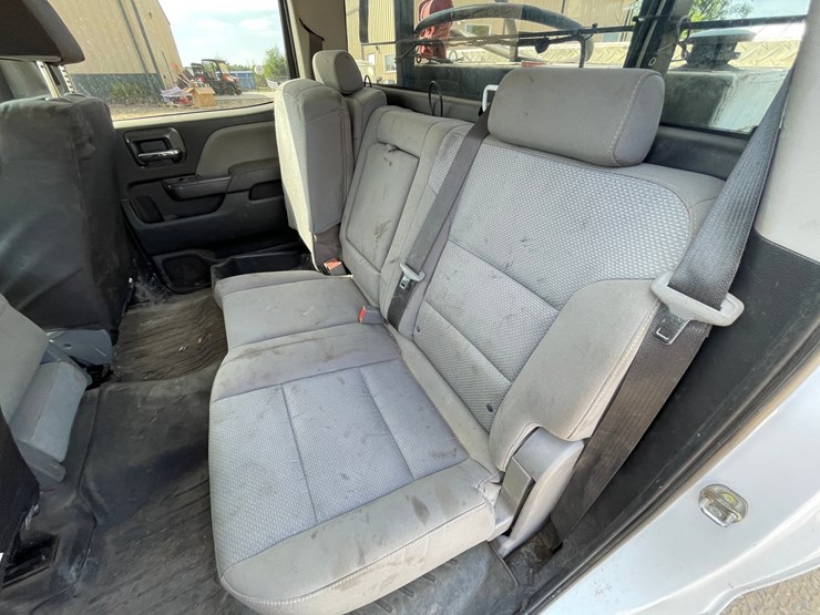 #1472-•-2019-gmc-sierra-pickup-truck-(has-mn-title)-image-40