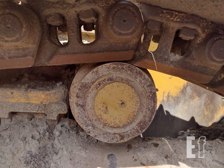 2007-deere-850j-image-24