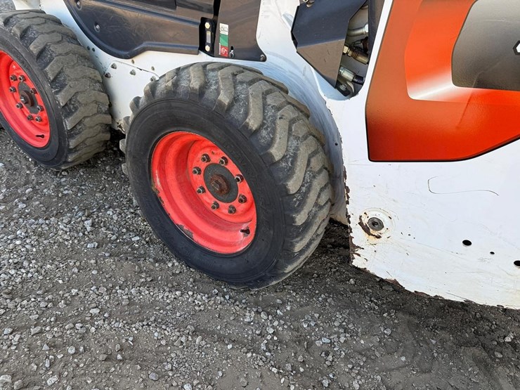 2021-bobcat-s62-image-14