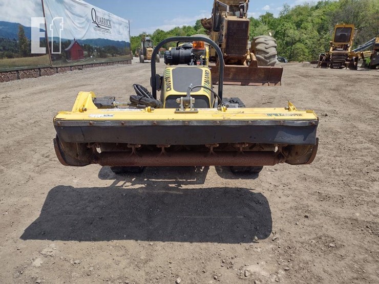 18-alamo-traxx-mower^remote^charger^-image-2