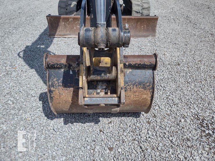 2022-deere-50g-image-25