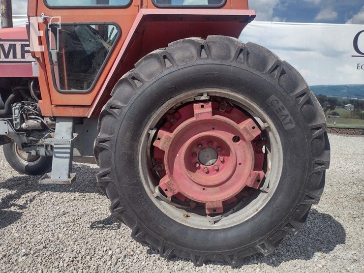 massey-ferguson-1085-image-17