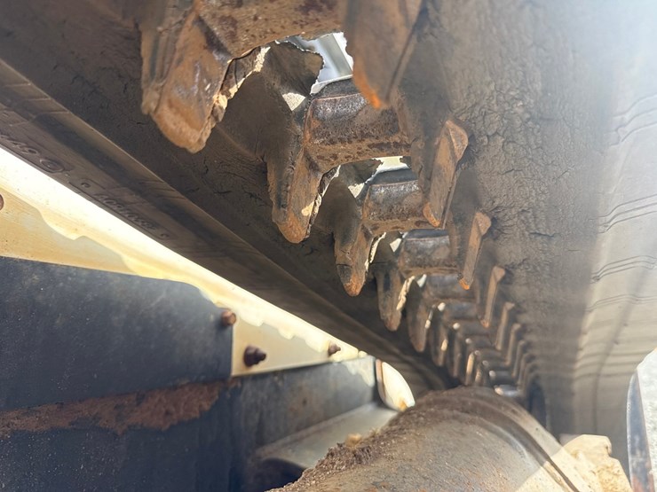 2019-bobcat-t595-image-60