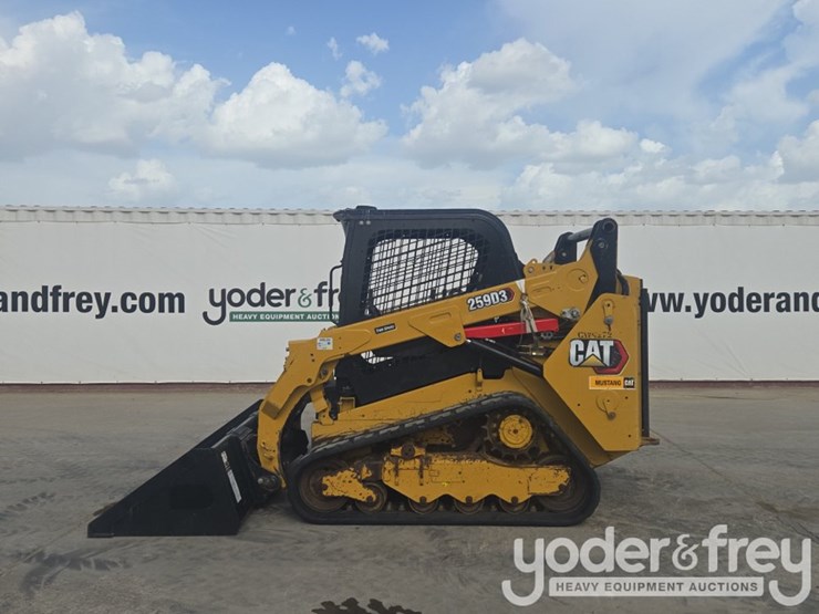 2023-caterpillar-259d3-image-2