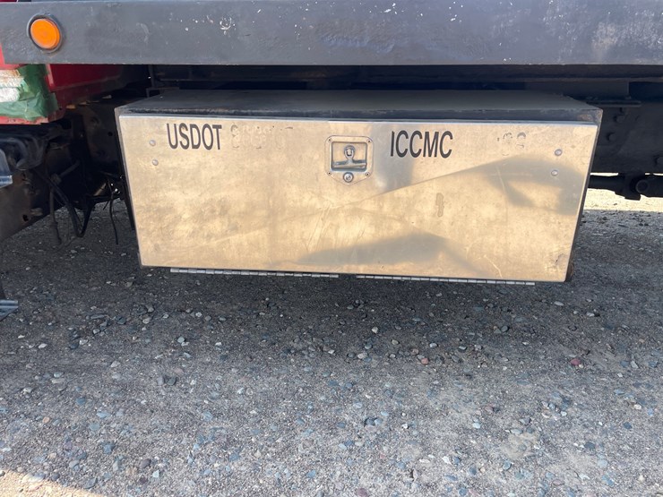 #1486-•-2005-international-flatbed-truck-(has-mn-title)-image-26