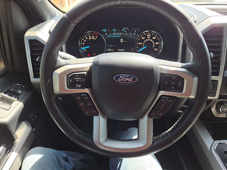 2020-ford-f150-xl-image-18