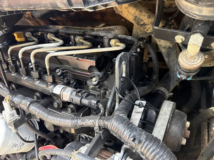 2019-bobcat-t595-image-25