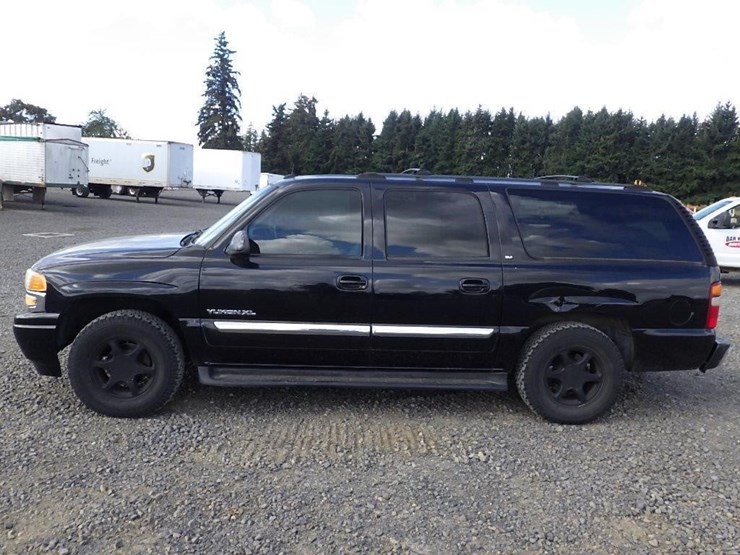 2002-gmc-yukon-xl-image-2