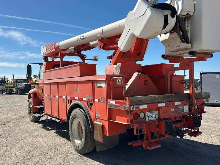 2005-international-durastar-4400-image-4
