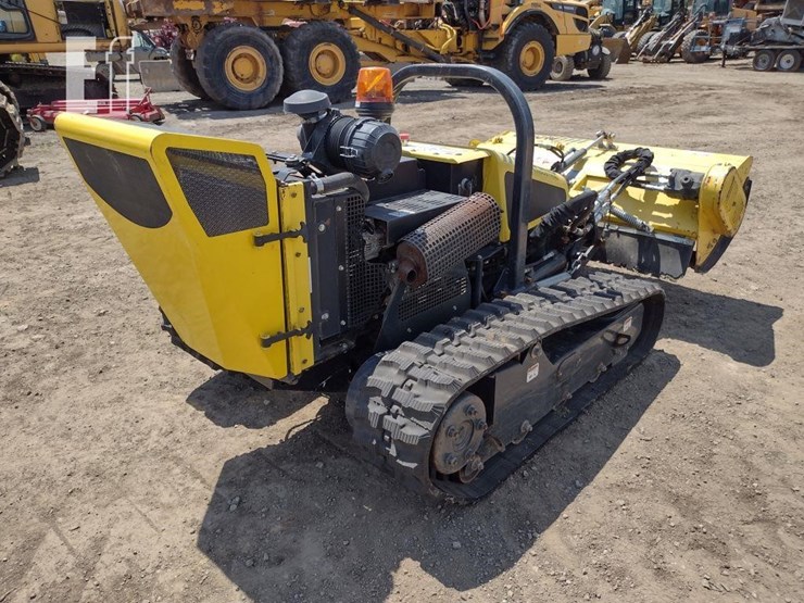 18-alamo-traxx-mower^remote^charger^-image-37