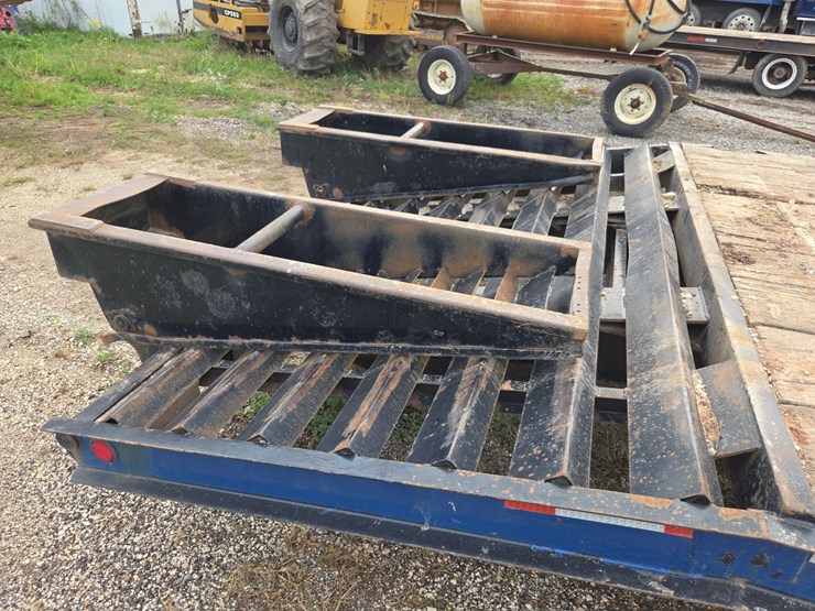 #3269-•-30'-tandem-axle-flatbed-trailer-image-24