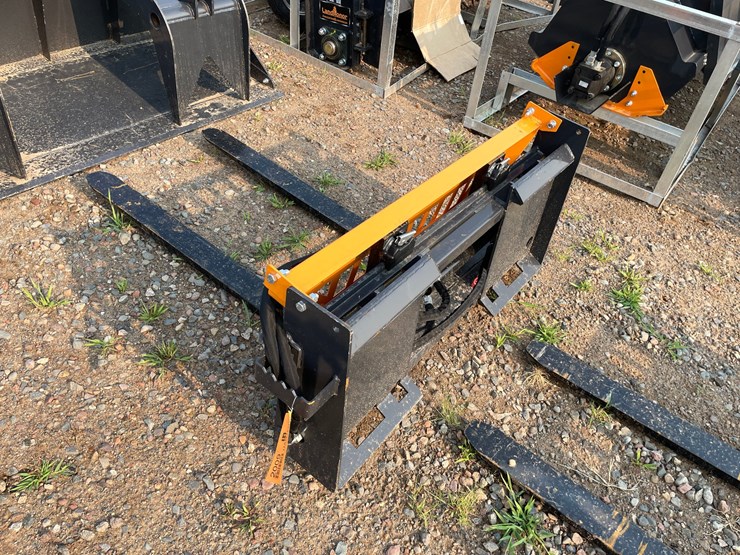 #2009-•-2026-unused-land-honor-heavy-duty-hydraulic-fork-and-frames-image-4