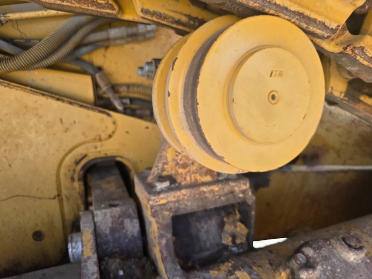 2002-caterpillar-d6m-lgp-image-54