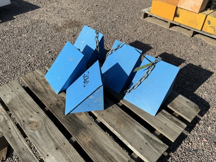 steel-wheel-chocks-image-1