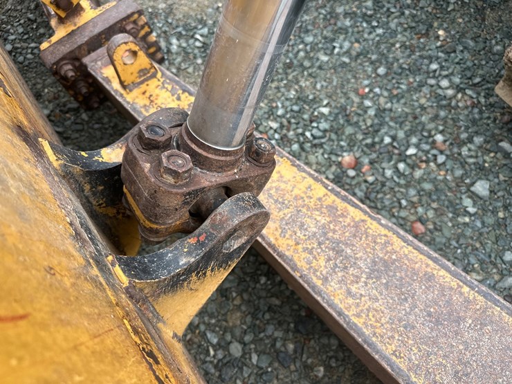 caterpillar-d6t-lgp-image-29
