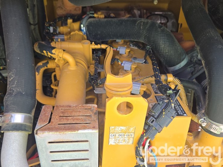 2023-caterpillar-259d3-image-35