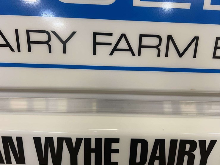 mueller-dairy-farm-equipment-double-sided-light-up-bubble-sign-image-9