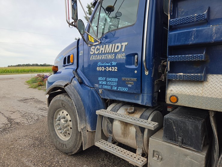 #3224-•-2006-sterling-st-9500-quad-axle-dump-truck-image-18