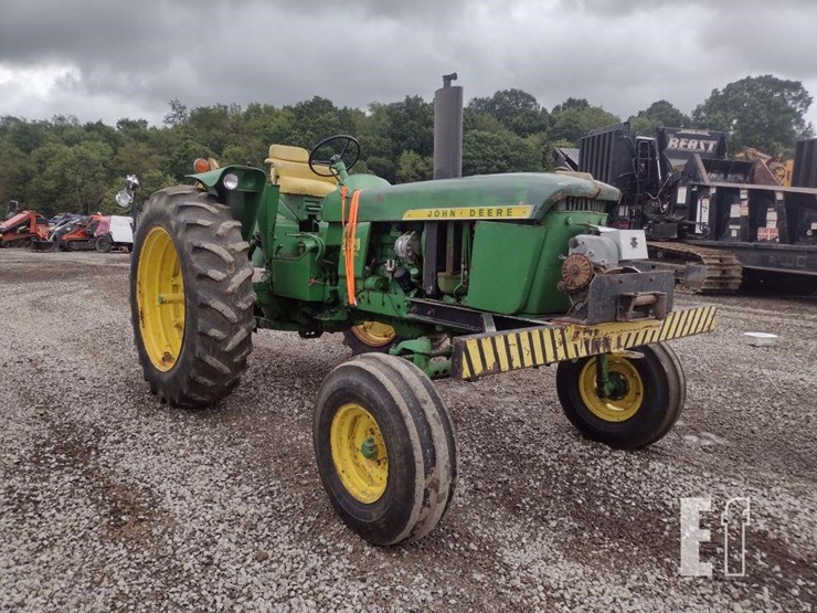 john-deere-2520-image-34