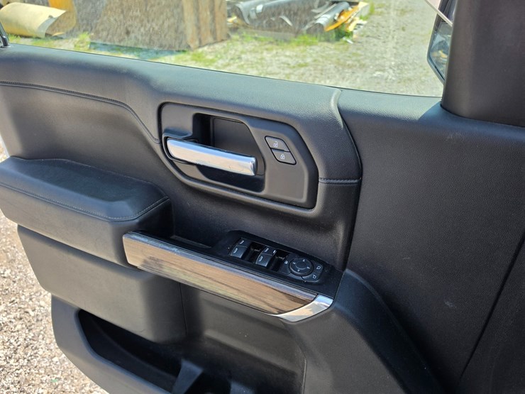 #25370-•-2019-chevrolet-silverado-pickup-truck-image-40