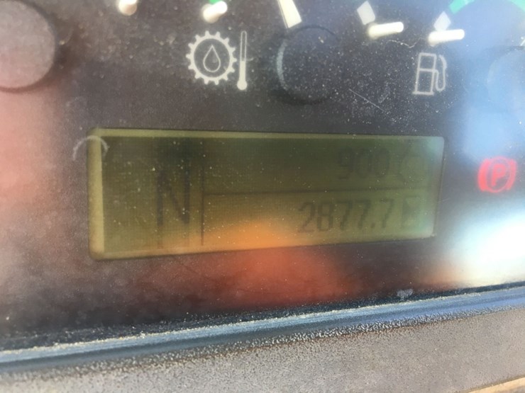 2019-deere-710l-image-6