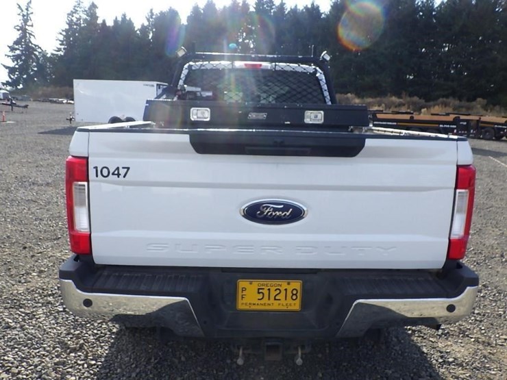 2018-ford-f350-image-4