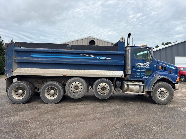 #3224-•-2006-sterling-st-9500-quad-axle-dump-truck-image-6