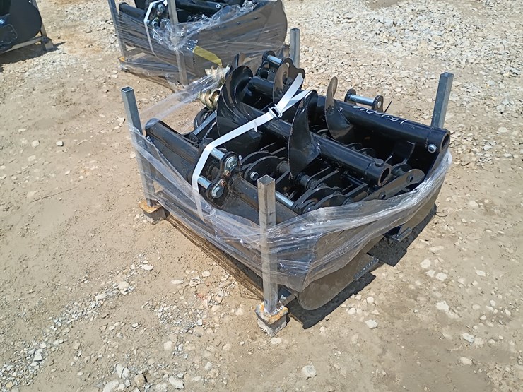 #l52-062-•-wolverine-mini-excavator-attachment-set-image-6