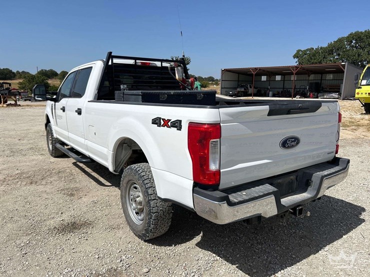ford-f250-image-2