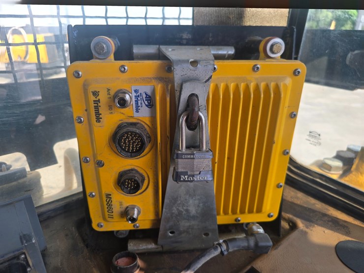 2002-caterpillar-d6m-lgp-image-114