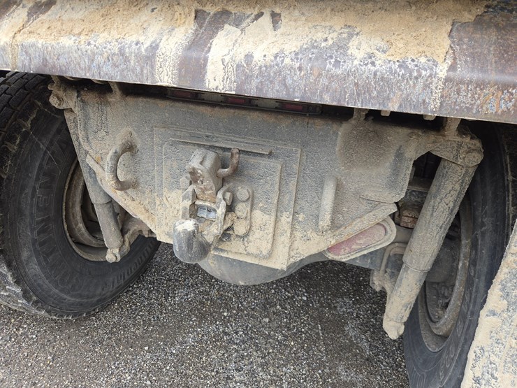 #3224-•-2006-sterling-st-9500-quad-axle-dump-truck-image-23