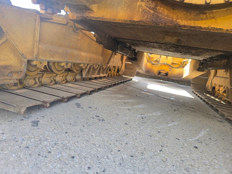 2002-caterpillar-d6m-lgp-image-77