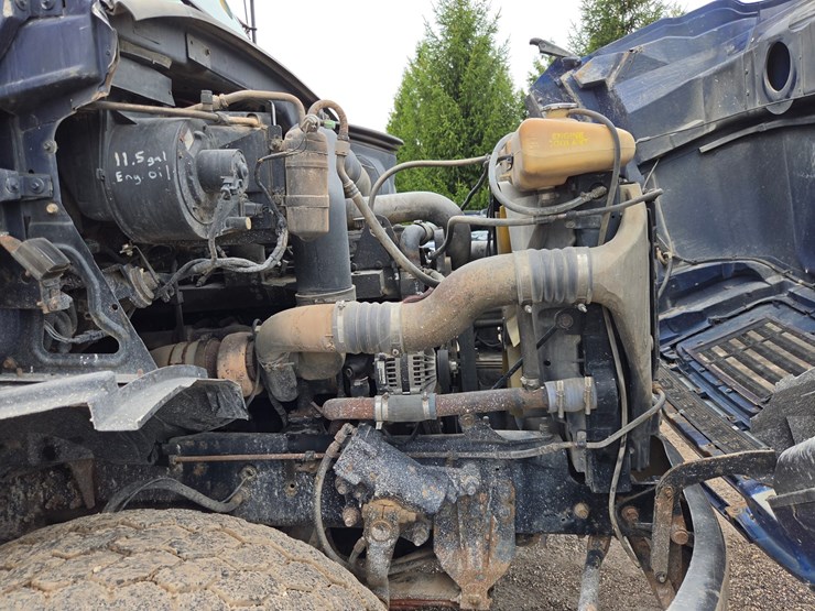 2002-sterling-l9500-image-52