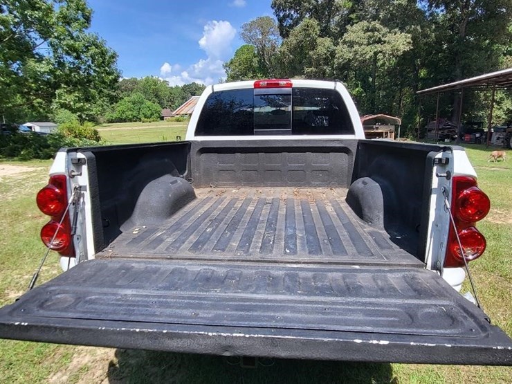 2008-dodge-2500-image-7