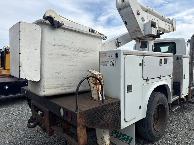 2008-international-durastar-4300-image-30