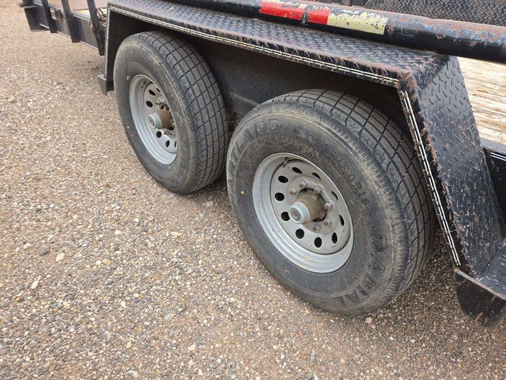 2014-texas-bragg-trailer-image-10