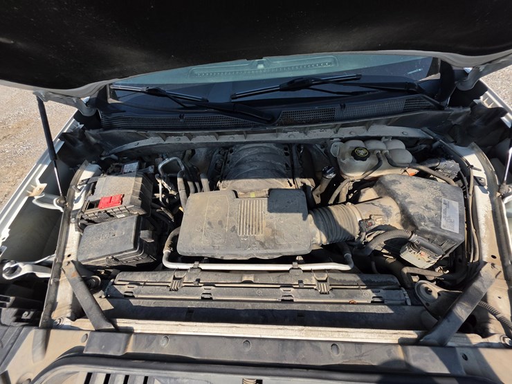#25370-•-2019-chevrolet-silverado-pickup-truck-image-22