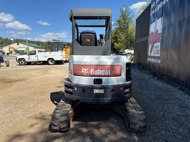 2015-bobcat-e35-image-3