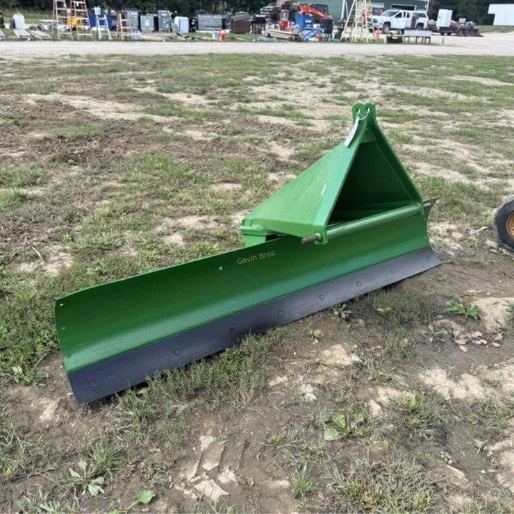 JOHN DEERE 8