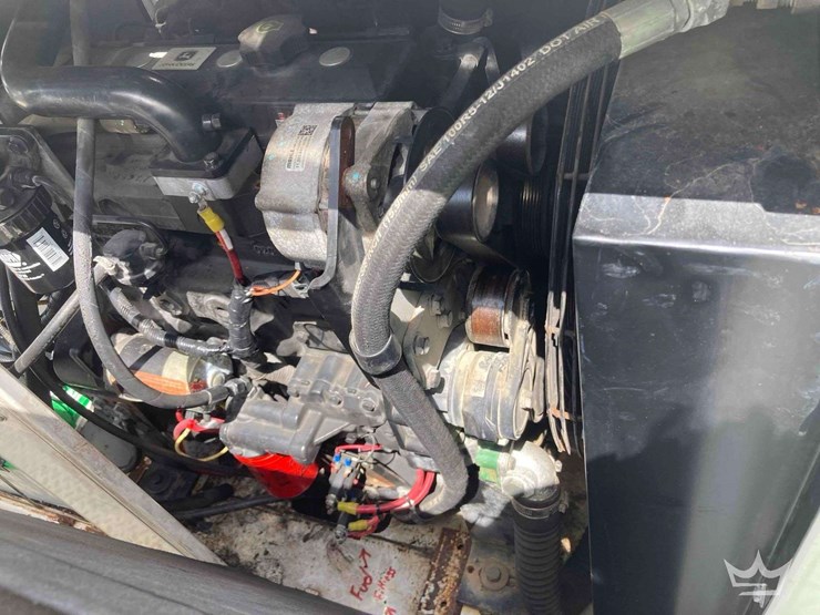 2018-international-durastar-4300-image-32