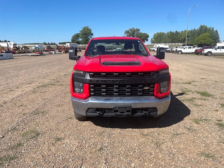 2020-chevrolet-2500-image-8