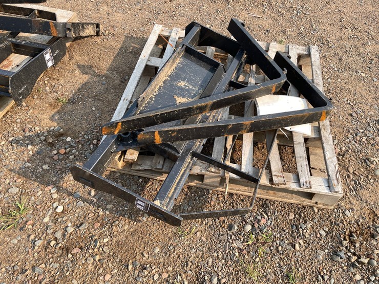 #2040-•-2026-unused-land-honor-mini-skid-steer-pallet-fork-frame-image-4