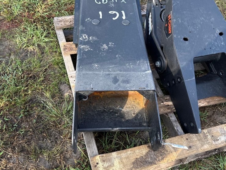 161---5th-wheel-rv-hitch-image-2