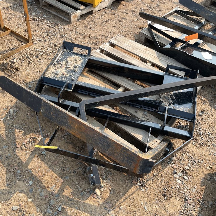 #2065 • 2026 Mower King Skid Steer Forks