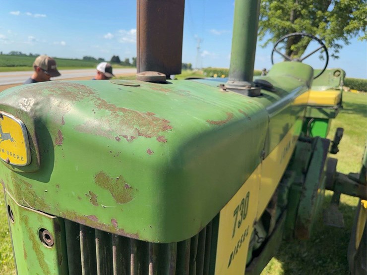 john-deere-730-image-17
