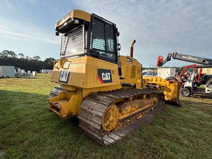 caterpillar-d6k-image-4