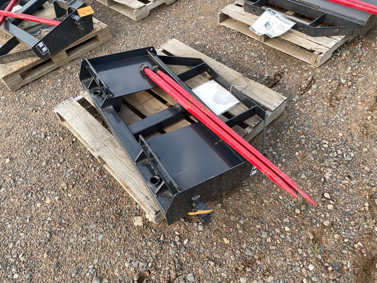#2024-•-2026-unused-land-honor-skid-steer-bale-spear-attachment-image-1