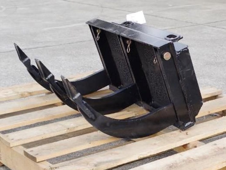 future-mini-skid-steer-three-tooth-ripper,-m/n-ft-trp12-image-1