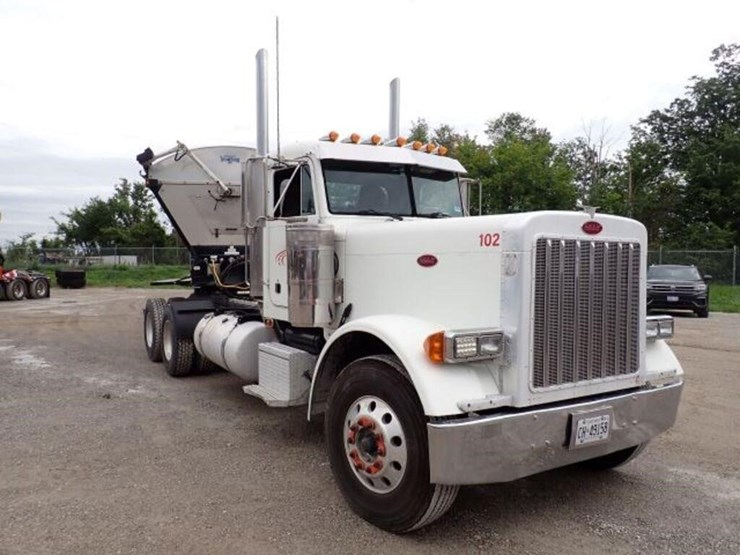 2004-peterbilt-379-image-3