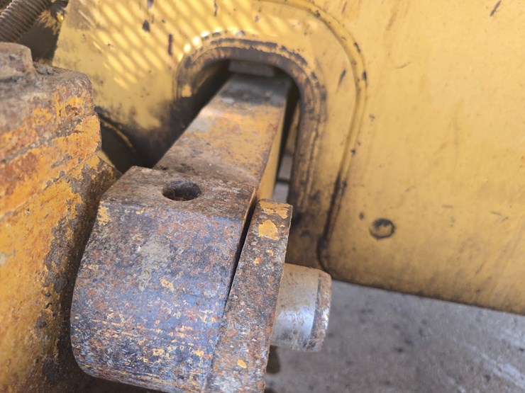 2002-caterpillar-d6m-lgp-image-84